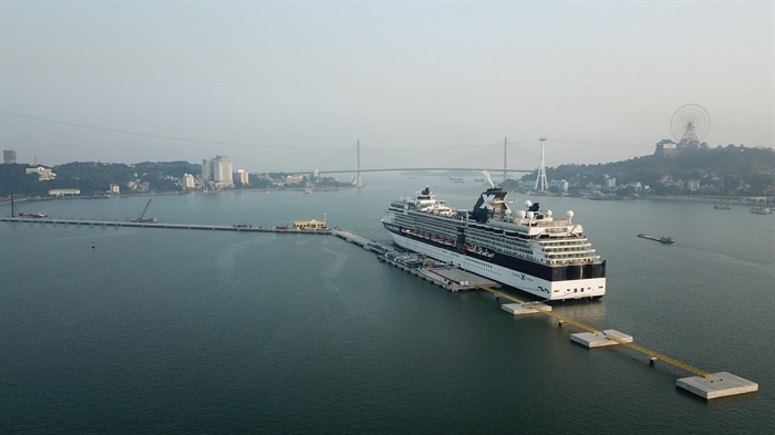 Ha Long International Harbor receives first cruise ship