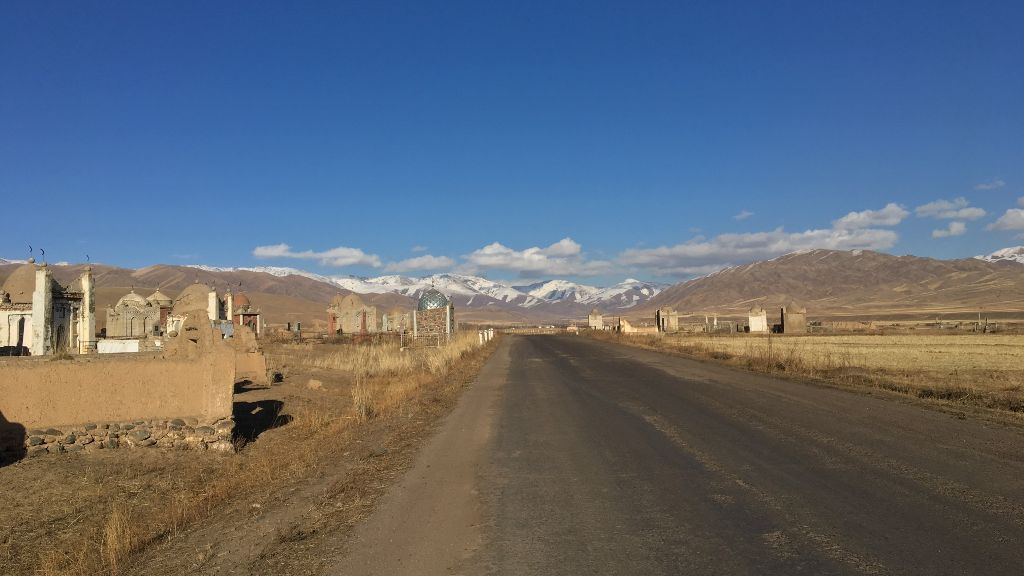 Kyrgyz Republic improves road to connect two major transport corridors
