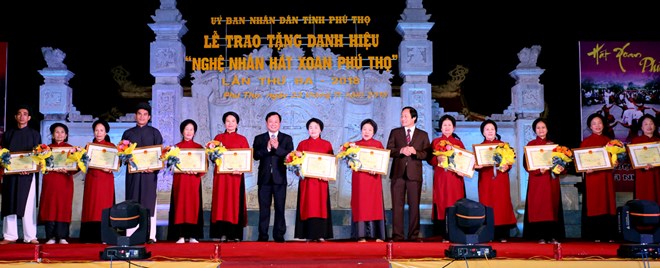 Phu Tho 14 more Xoan singing artisans recognised