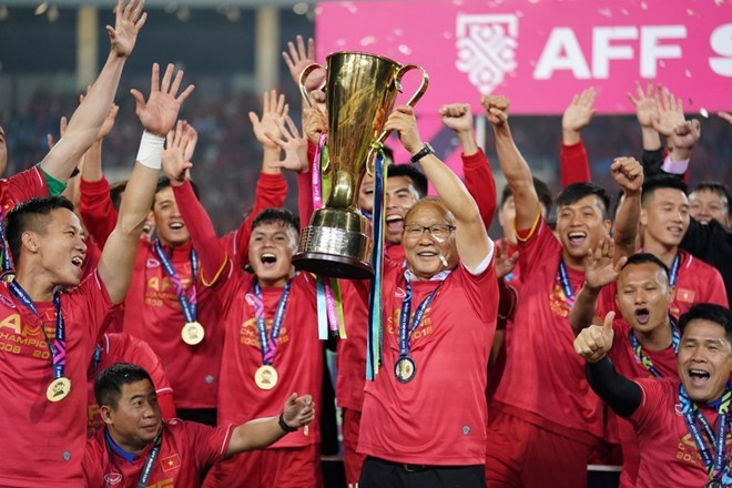 Vietnam wins AFF Suzuki Cup trophy
