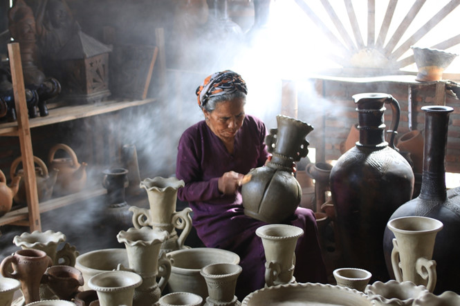 Preserving and promoting Cham ethnic traditional pottery-making craft