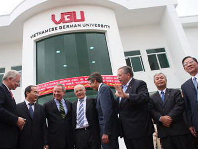 Job opportunities and scientific research cooperation for Vietnamese intellectuals in Germany