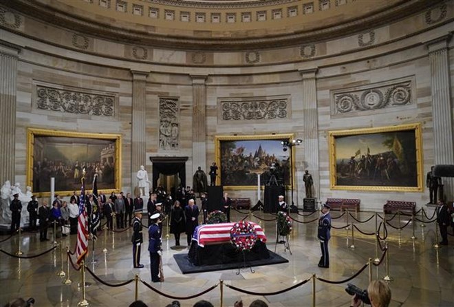 Vietnamese Ambassador pays tribute to US President George H W Bush