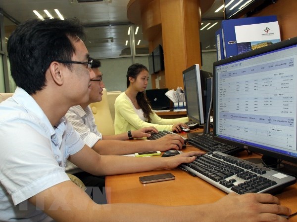 Over VND10 2 trillion raised from G-bond auctions in November