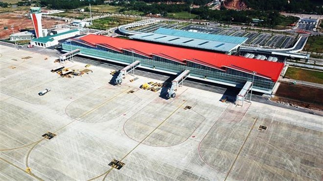 Vietnam Airlines launches HCM City-Van Don route