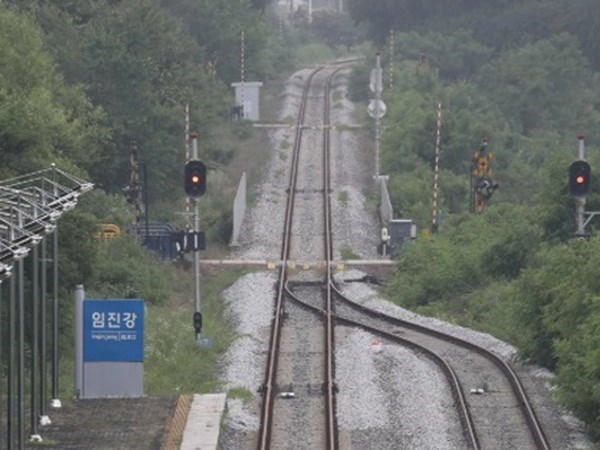 Two Koreas conduct joint inspection on DPRK’s eastern road