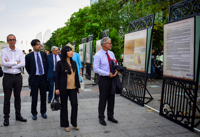 Documents and photos on French architecture on display in HCM city