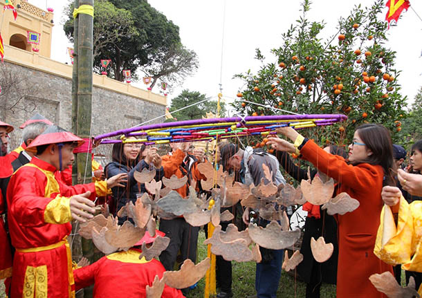 Tet program at Thang Long Imperial Citadel Relic Site
