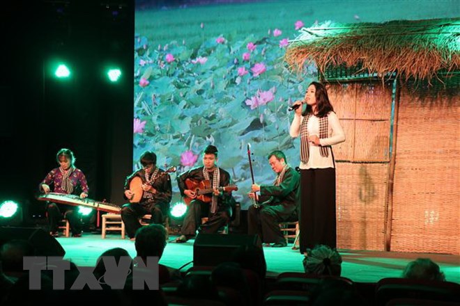 Cultural event celebrates 45h anniversary of Vietnam-France diplomatic ties