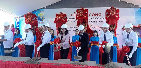 Work begins on Vietnam’s largest tra fish farming project