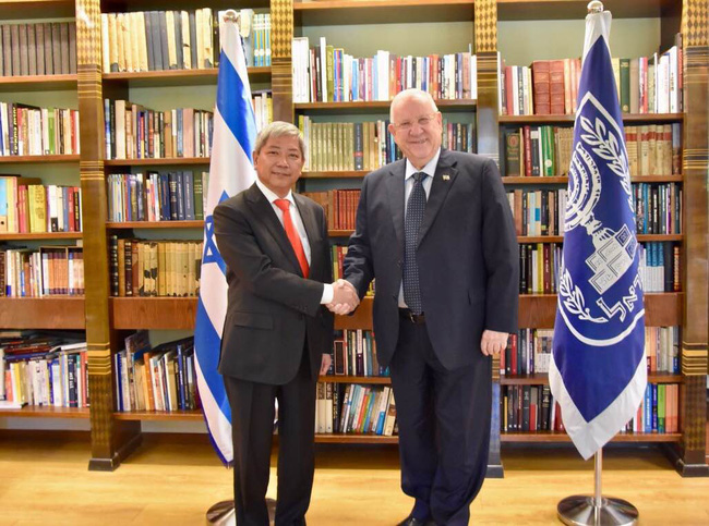 Israeli President admires Vietnam s great achievements