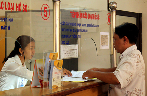 Ho Chi Minh city People s Committee saved VND15 billion by using email
