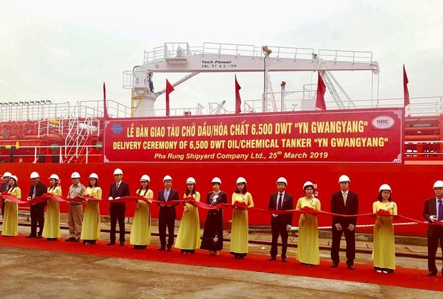 Hai Phong delivers 6,500-ton tanker to Korean partner