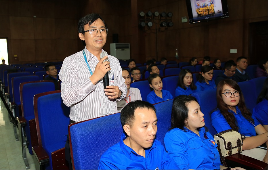 BSR youth talk with BSR Board of Directors