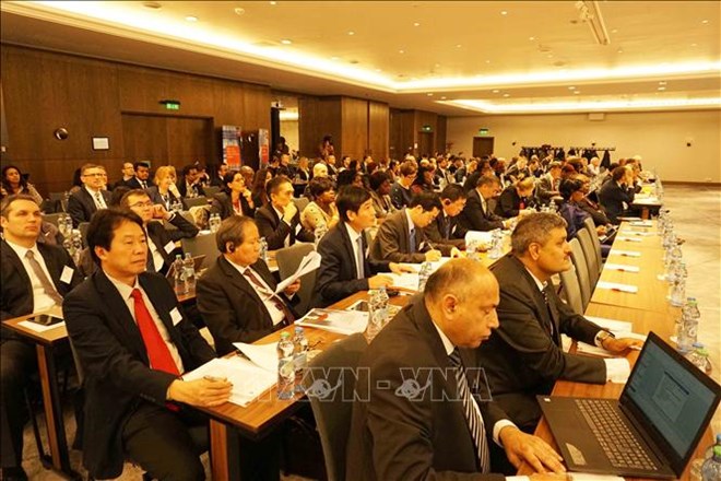 Vietnam attends int’l public sector conference in Czech
