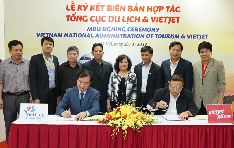 VNAT, Vietjet cooperate to promote nation’s tourism