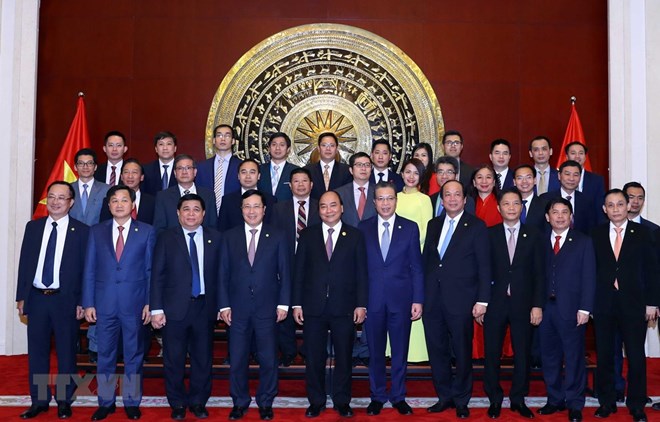 Prime Minister visits Vietnamese Embassy in China