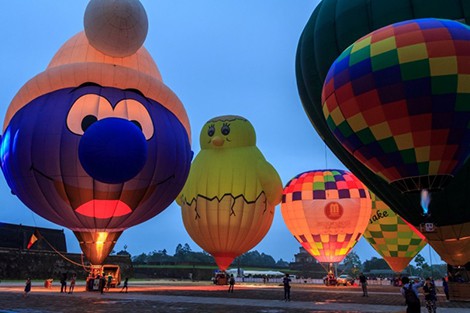 Hot air balloons to fly during Hue Traditional Craft Festival