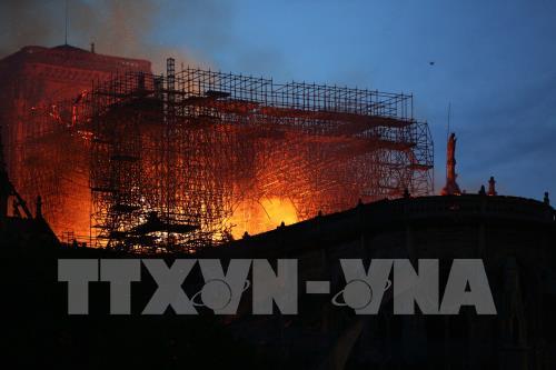 World leaders share in sorrow over devastating Notre Dame fire in Paris