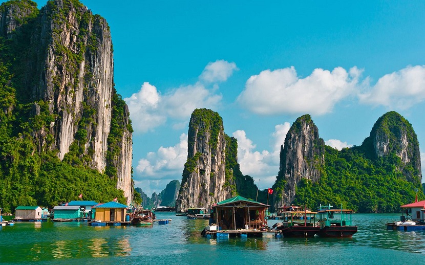 Ha Long Bay listed among most beautiful natural wonders