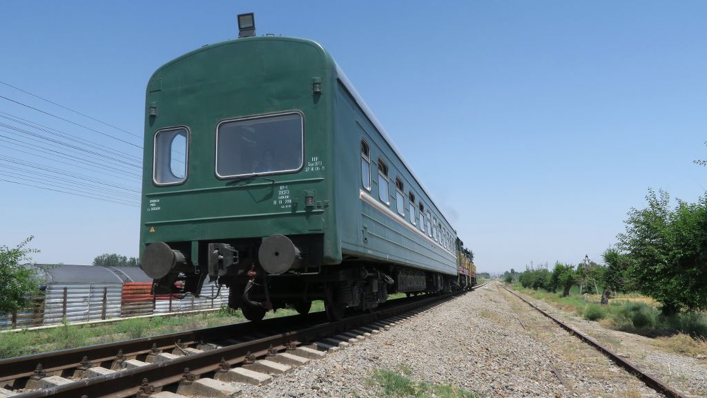 Uzbekistan modernizes railway fleet to improve services