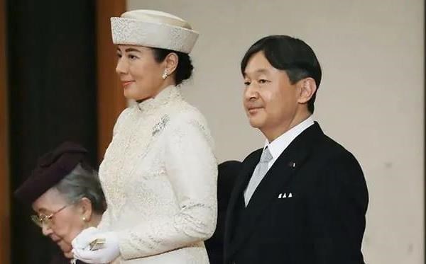 Japan’s new Emperor Naruhito formally ascends Chrysanthemum Throne