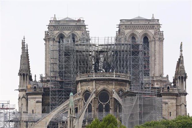 Canadian PM offers to help rebuild Notre Dame Cathedral