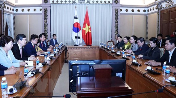 Ho Chi Minh city boosts cooperation with Korean province
