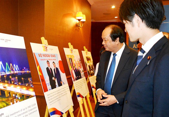 Photos on ASEAN - Japan cooperation on display in Hanoi
