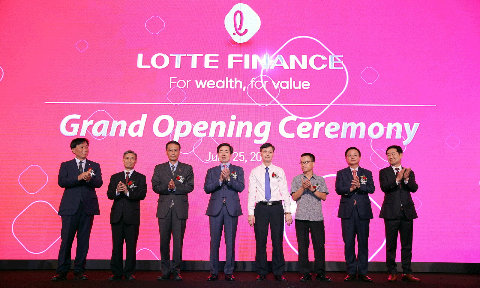 LOTTE Finance makes its debut in Vietnam