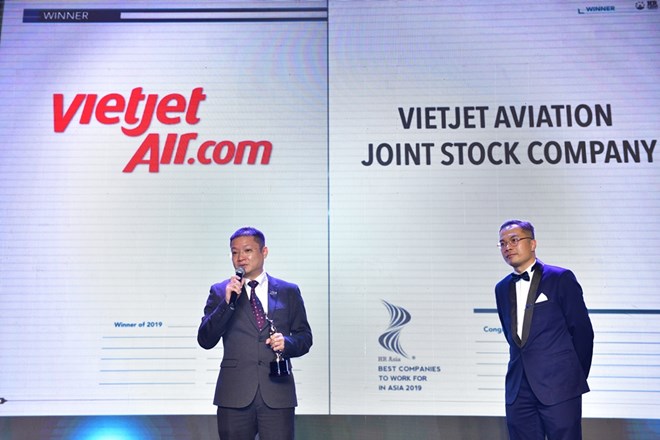 Fifty Vietnamese companies listed winners of ‘Best companies to work for in Asia’ award