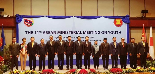 Vietnam suggests greater investment in ASEAN youth