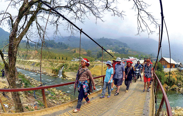 Lao Cai to sign cooperative deals worth USD5 3 billion