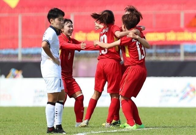 Vietnam to face Philippines in AFF women s football champs semi-finals