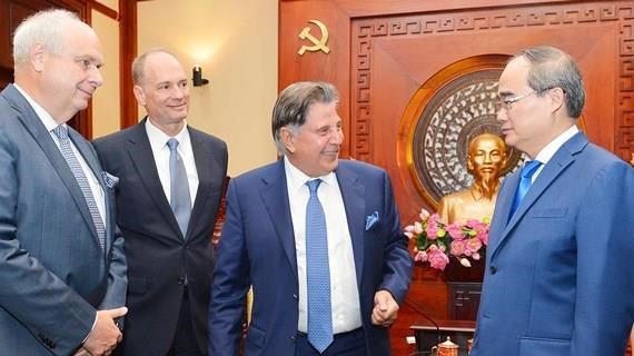 Ho Chi Minh city leader welcomes German investors