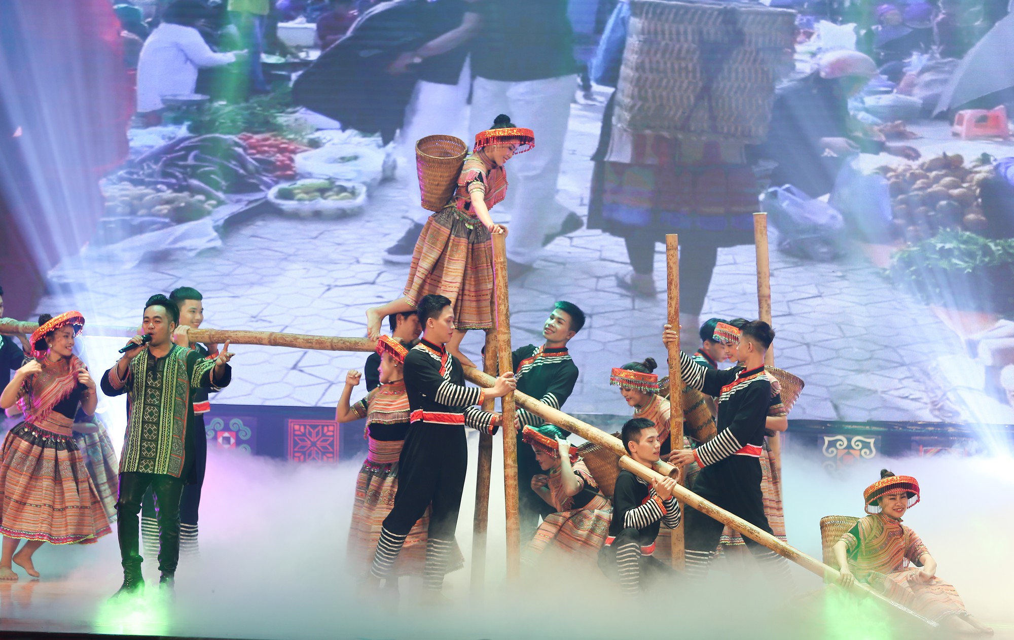 Festival introduces northwestern ethnic culture