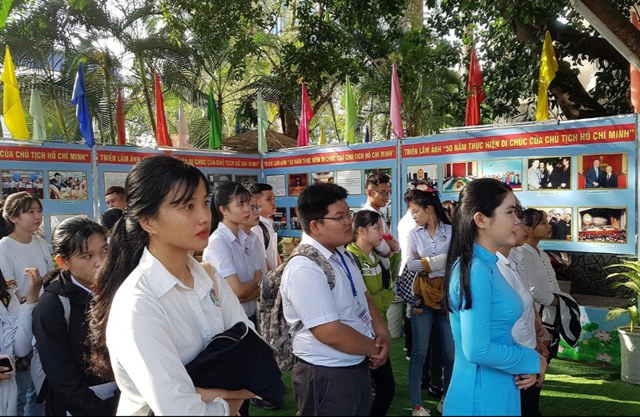 Exhibitions mark 50th anniversary of President Ho Chi Minh’s testament