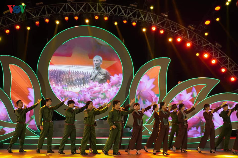 Special arts program marks 50th anniversary of President Ho Chi Minh’s Testament