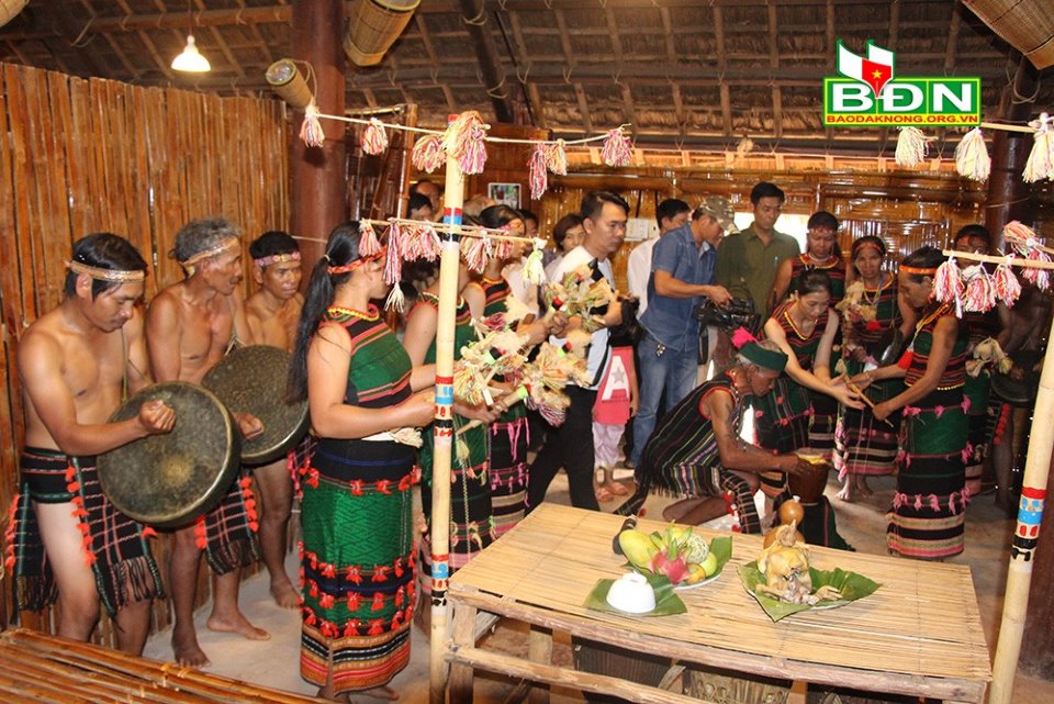 Lithophone display house opens in Dak Nong province