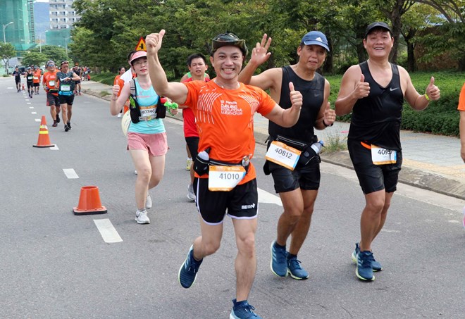 Over 9,000 runners join Da Nang International Marathon 2019