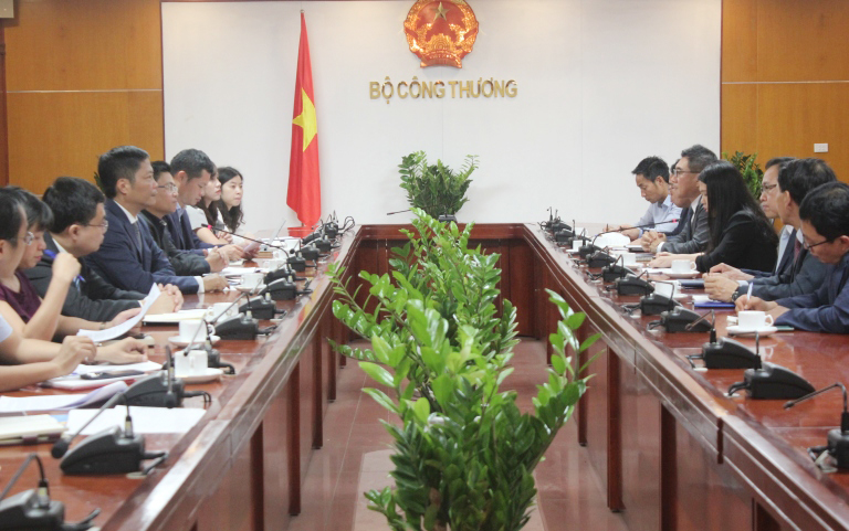 Samsung continues supporting training of high-quality human resources in Vietnam