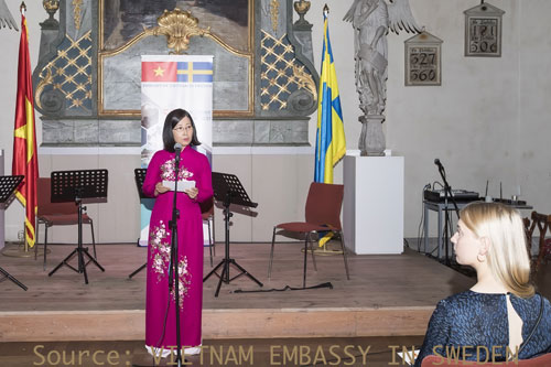 Music unites Vietnamese with Swedish