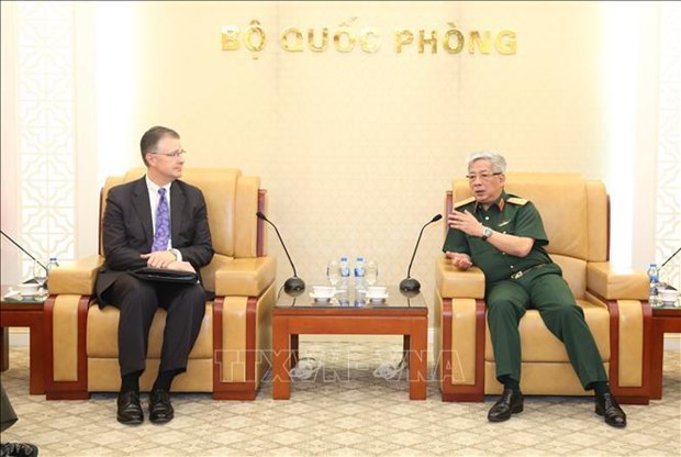Vietnam, US step up defence ties