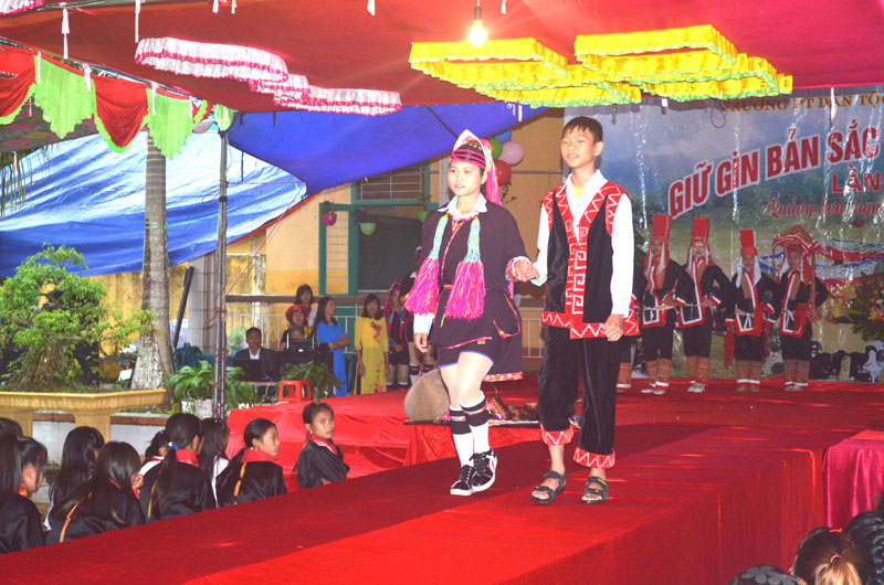 Bringing ethnic culture into schools in districts in Quang Ninh