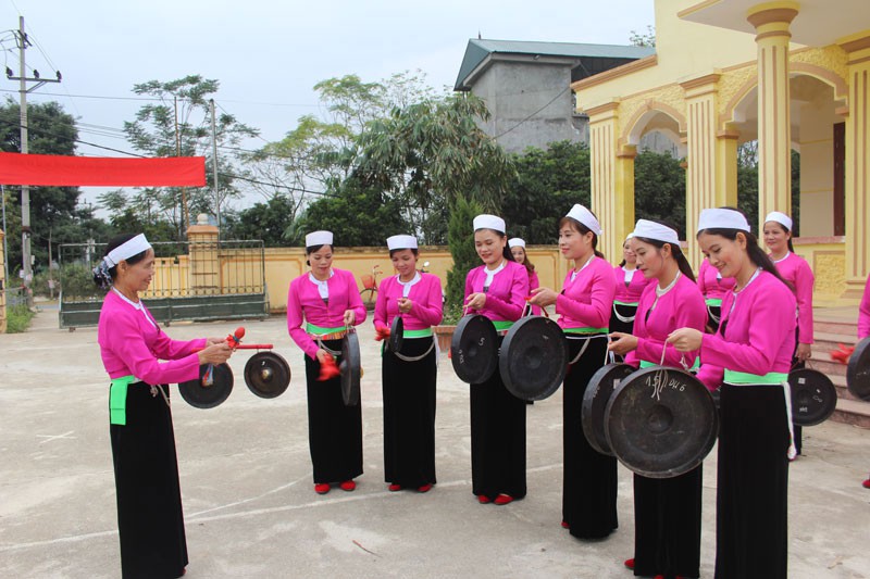 Experiencing Muong ethnic culture at Hoa Binh Cultural and Tourism Week 2019