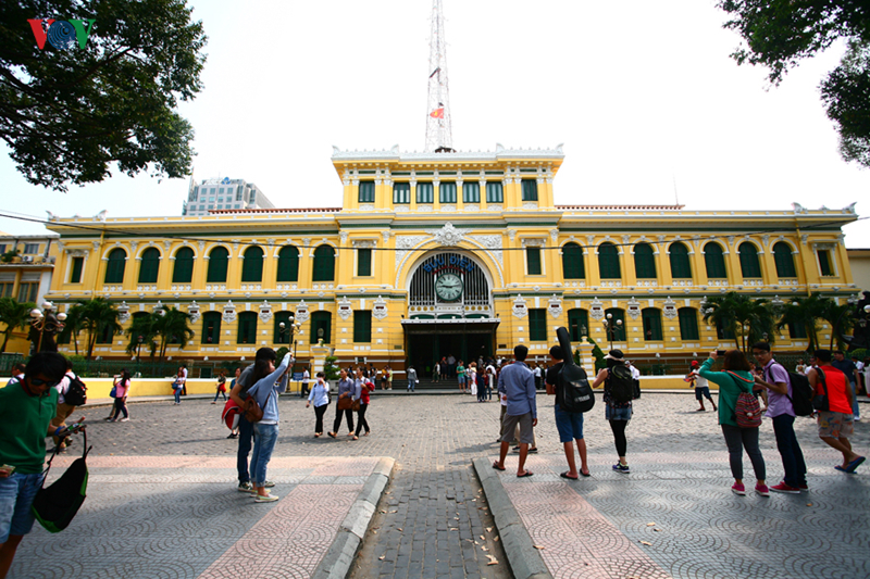 Ho Chi Minh City Post Office A destination not to miss
