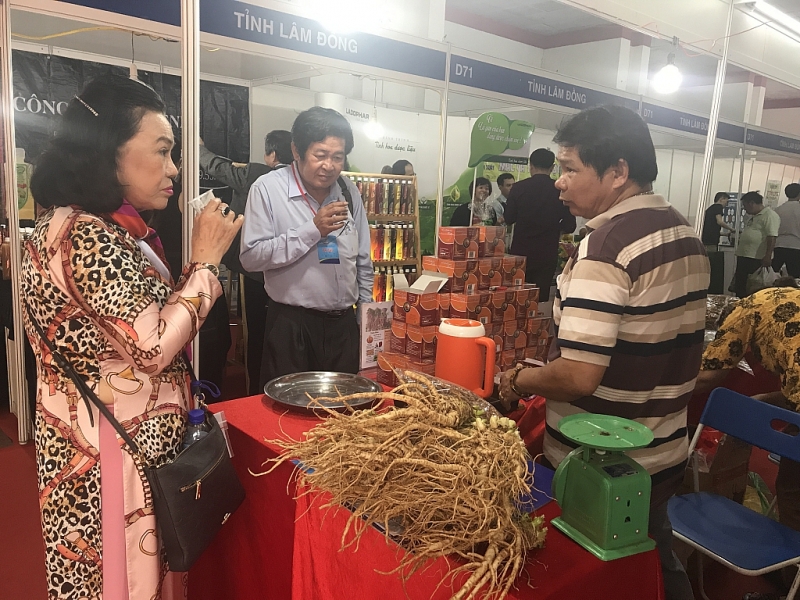 Ho Chi Minh city Over 2,300 businesses join goods supply and demand connection