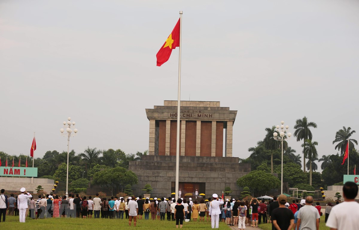 Over 50,000 visitors to President Ho Chi Minh Mausoleum on National Day