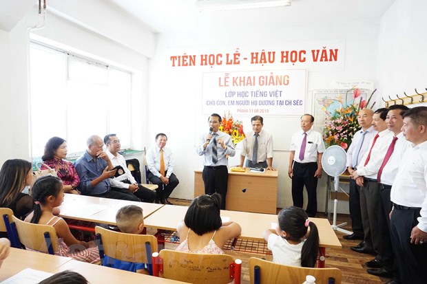 Learning Vietnamese language in Czech Republic promoted