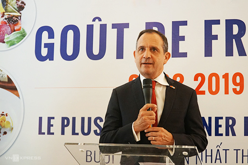 French-style dinner dishes introduced in HCM city